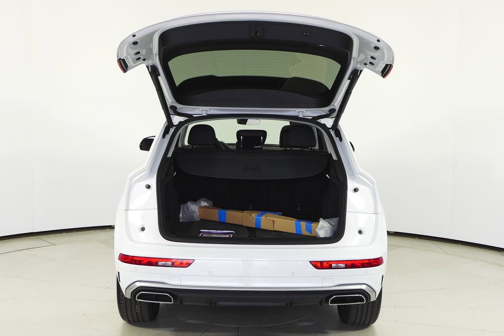 Used 2023 Audi Q5 2.0T Premium w/ Convenience Package image 10