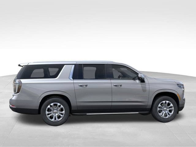 New 2026 Chevrolet Suburban LT w/ Comfort Package AWD/4WD image 5