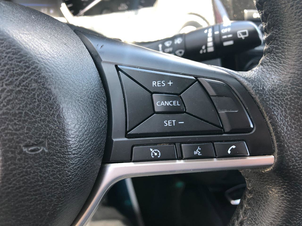 Used 2019 Nissan Rogue SV AWD/4WD image 14