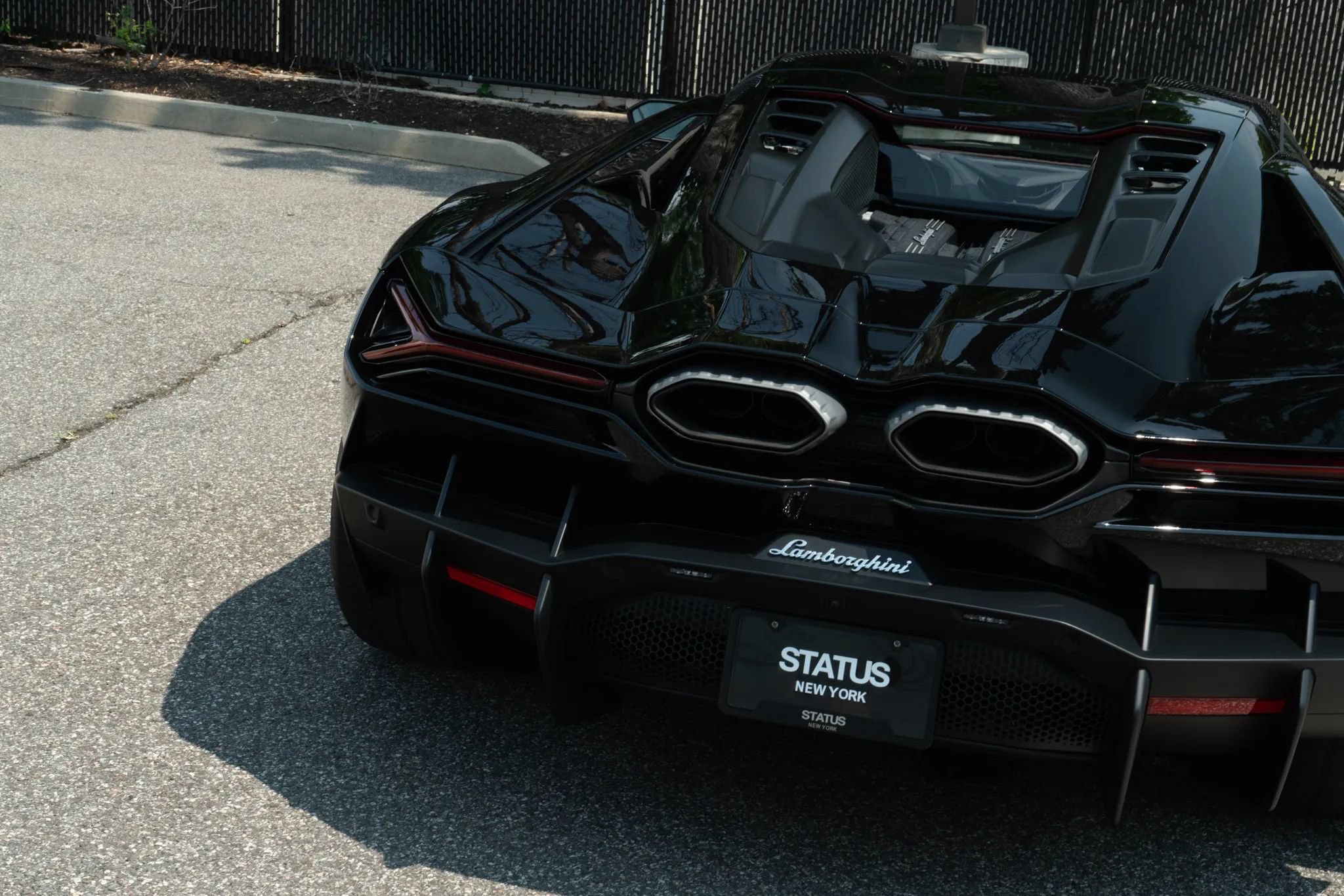 Used 2024 Lamborghini Revuelto AWD/4WD image 12