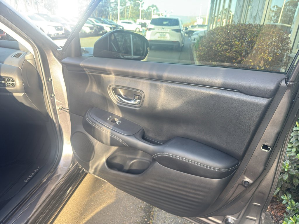 Used 2023 Honda HR-V EX-L image 18