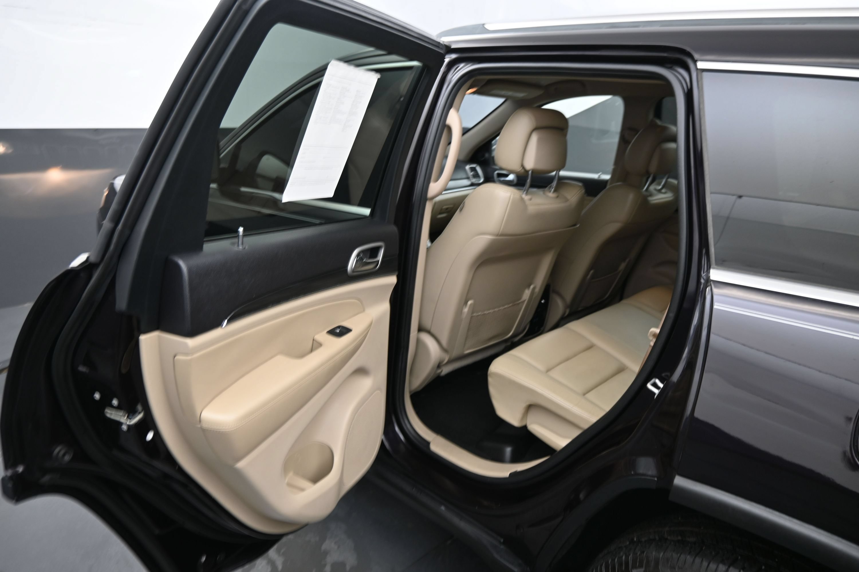 Used 2019 Jeep Grand Cherokee Limited RWD image 14