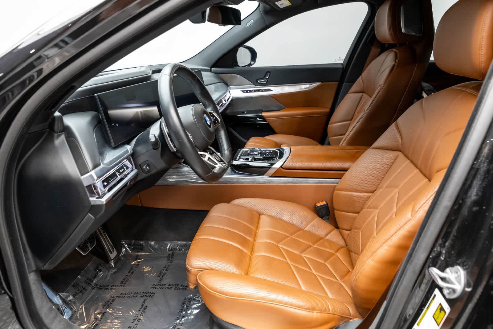 Used 2024 BMW 760i xDrive w/ Executive Package AWD/4WD image 11