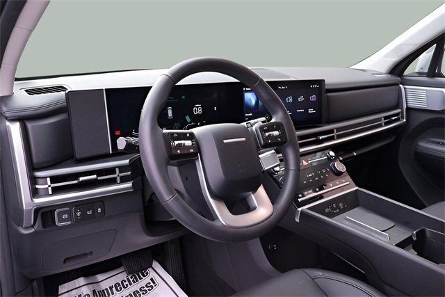 Used 2025 Hyundai Santa Fe SEL image 11