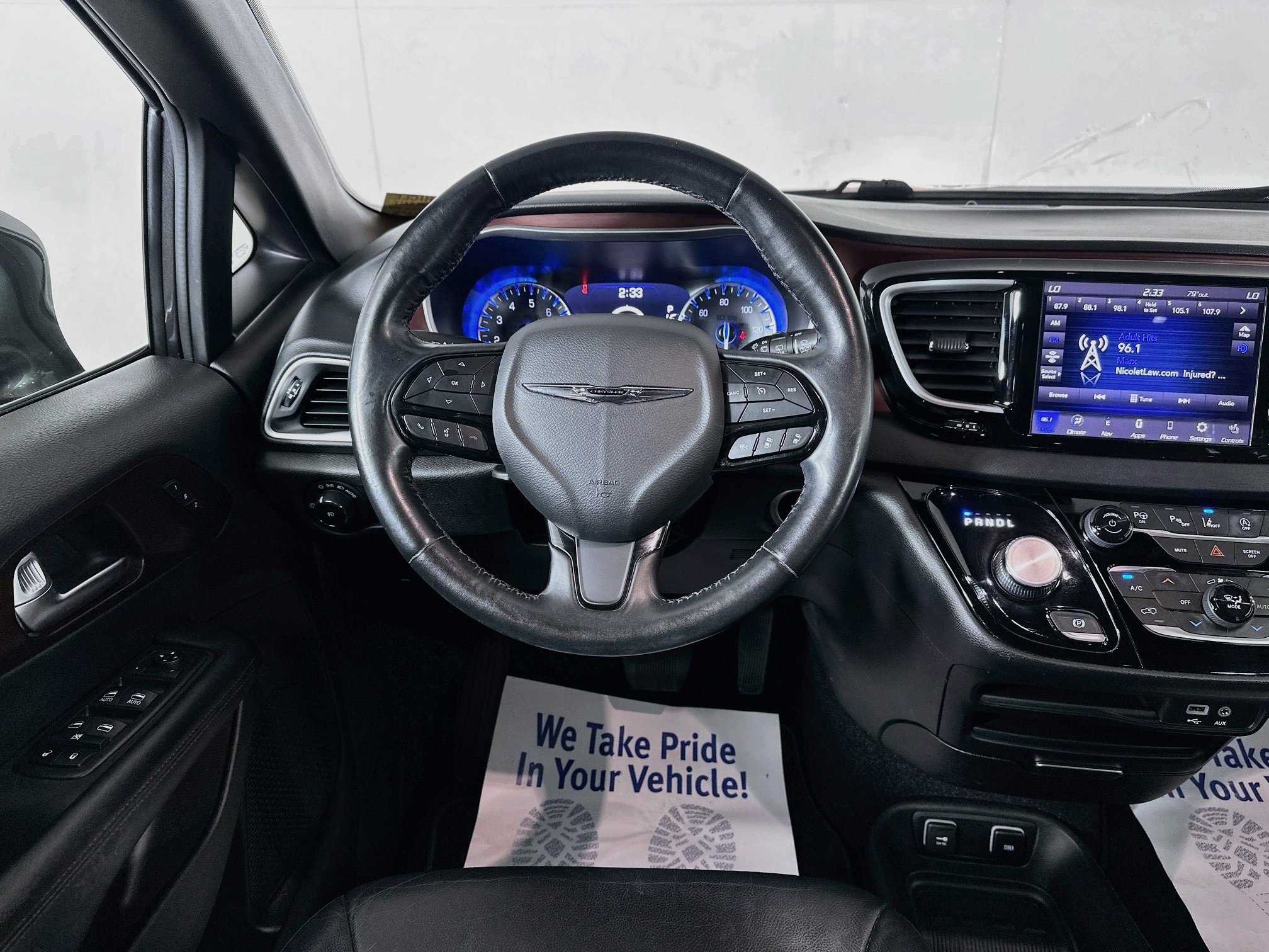 Used 2020 Chrysler Pacifica Touring-L FWD image 21