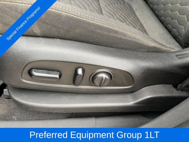 Used 2021 Chevrolet Equinox LT FWD image 13