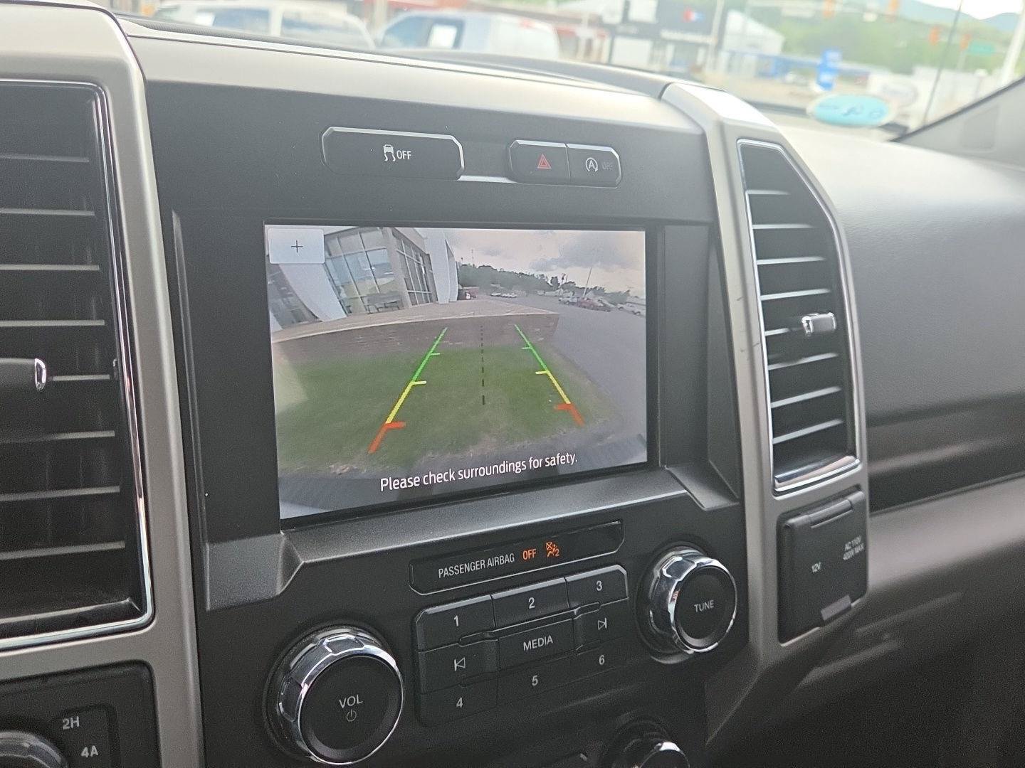Used 2019 Ford F150 Lariat AWD/4WD image 29