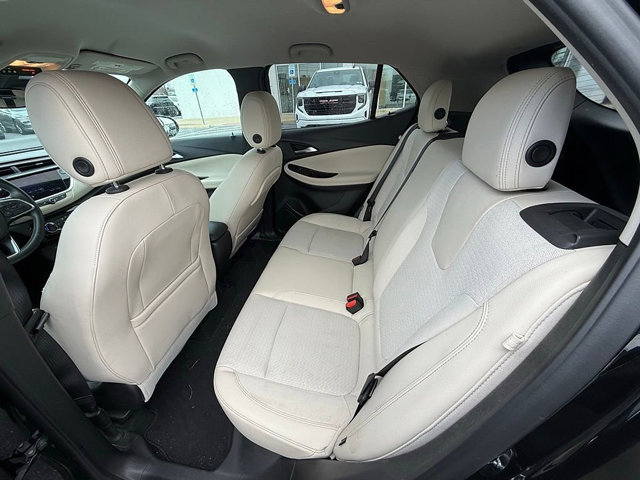 Used 2020 Buick Encore GX Preferred w/ Cold Weather Comfort Package image 12