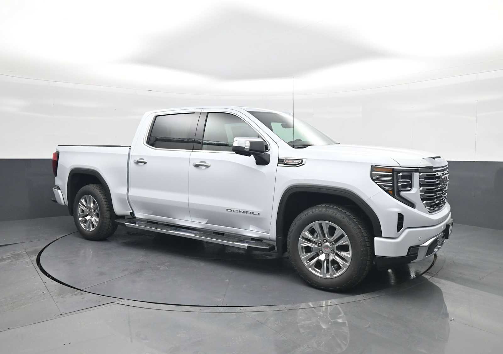 New 2026 GMC Sierra 1500 Denali w/ Technology Package AWD/4WD image 11