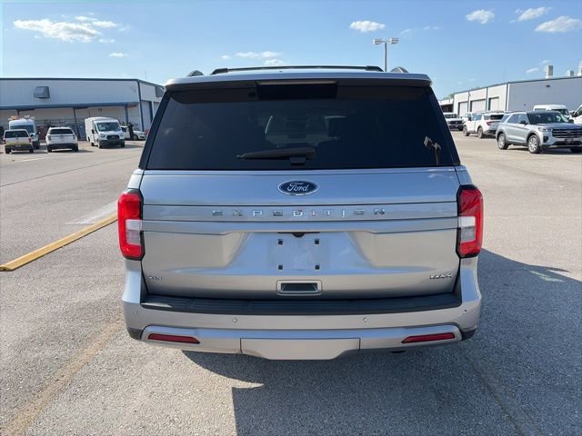 Used 2024 Ford Expedition Max XLT AWD/4WD image 6