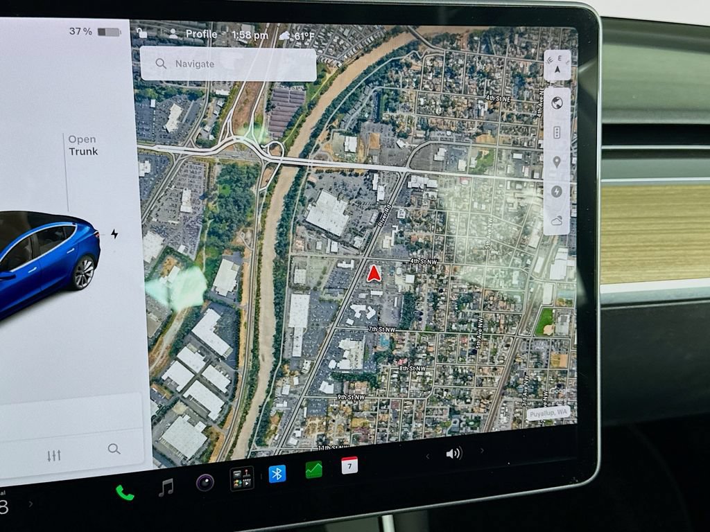 Used 2018 Tesla Model 3 Long Range RWD image 21