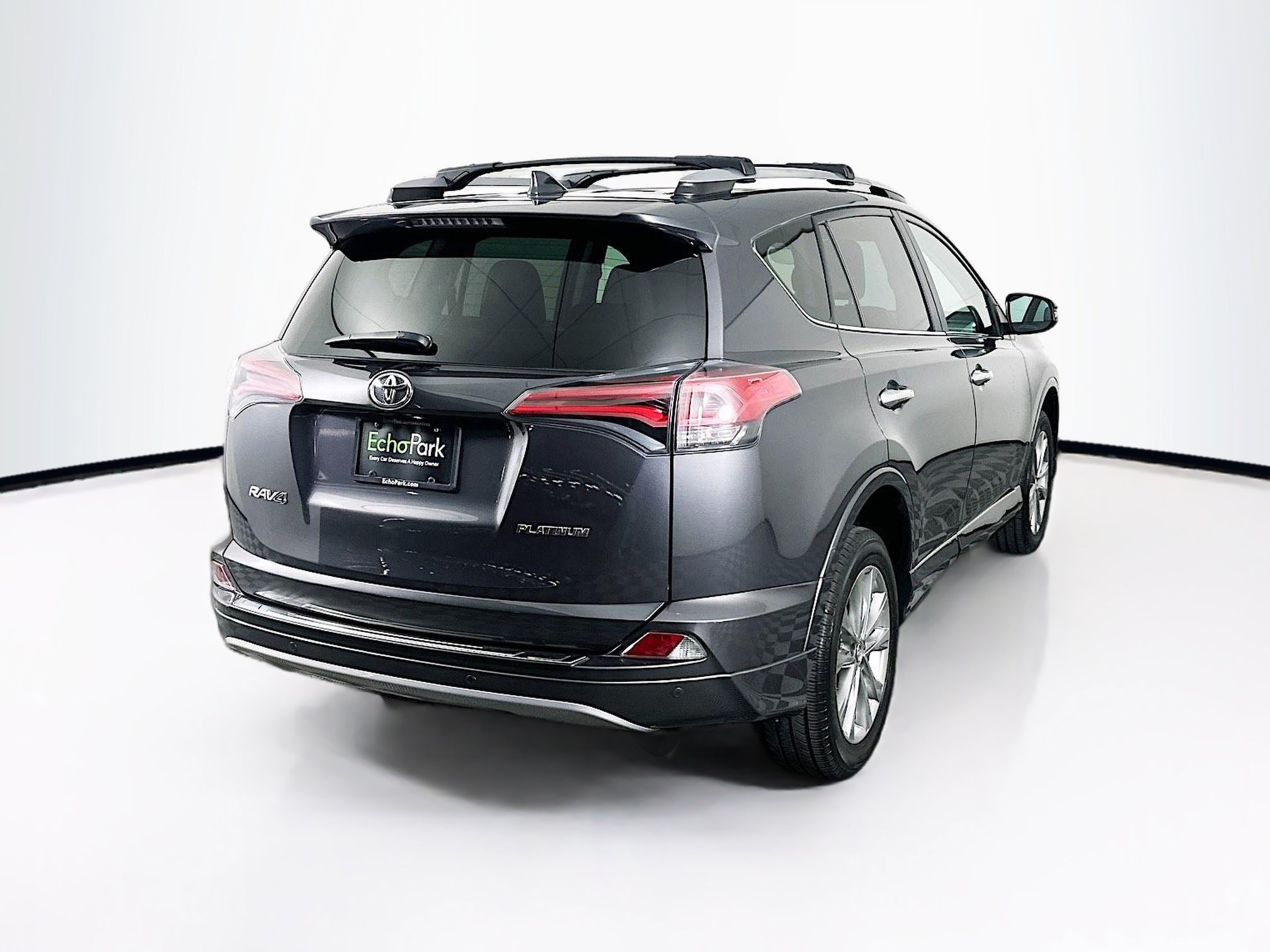 Used 2017 Toyota RAV4 Platinum w/ Cargo Management Package FWD image 9