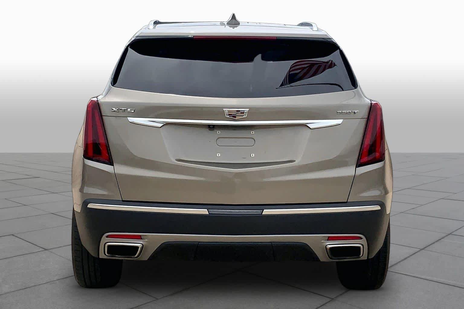 Used 2023 Cadillac XT5 Premium Luxury FWD image 4