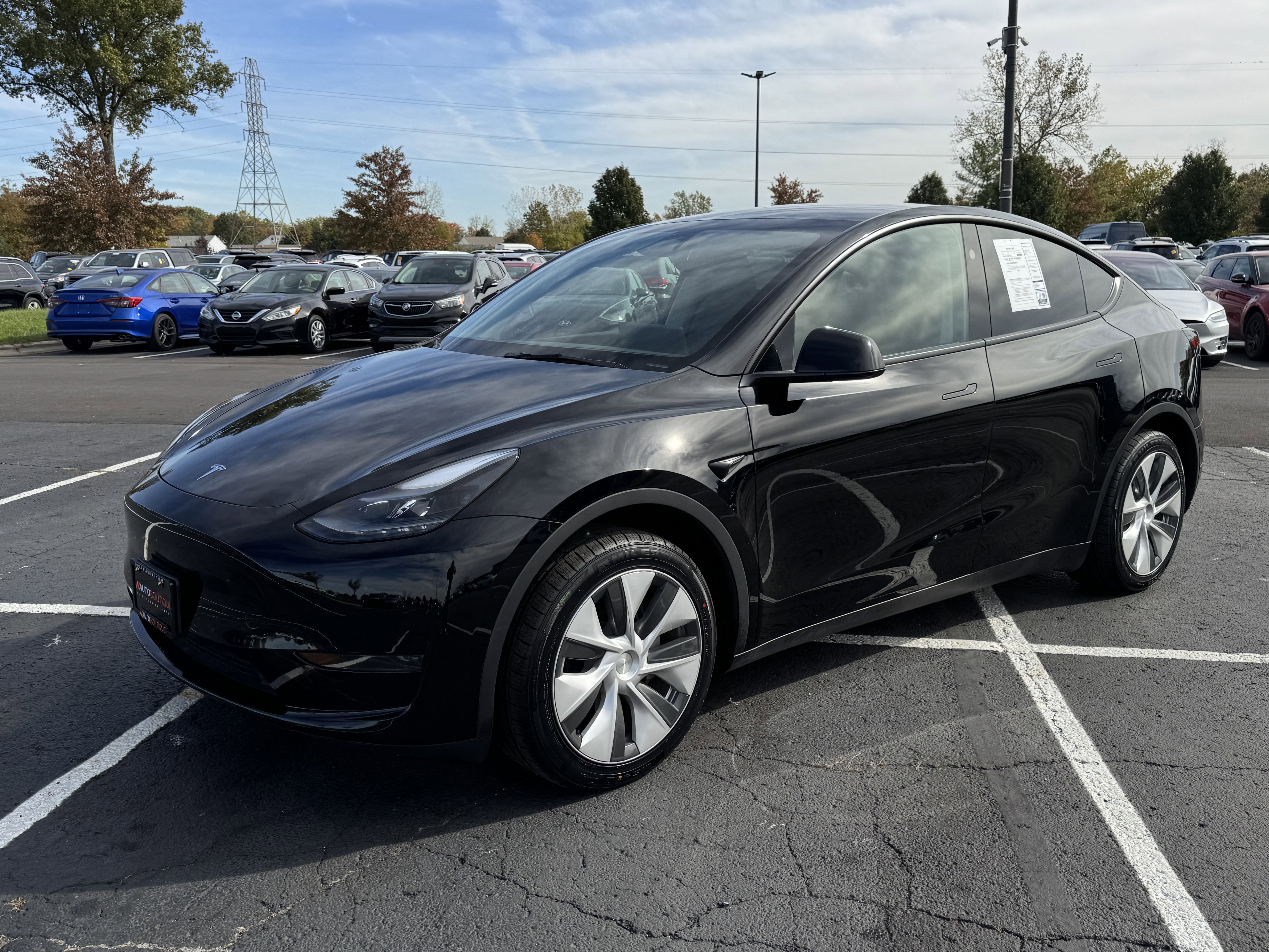Used 2024 Tesla Model Y 2WD image 34