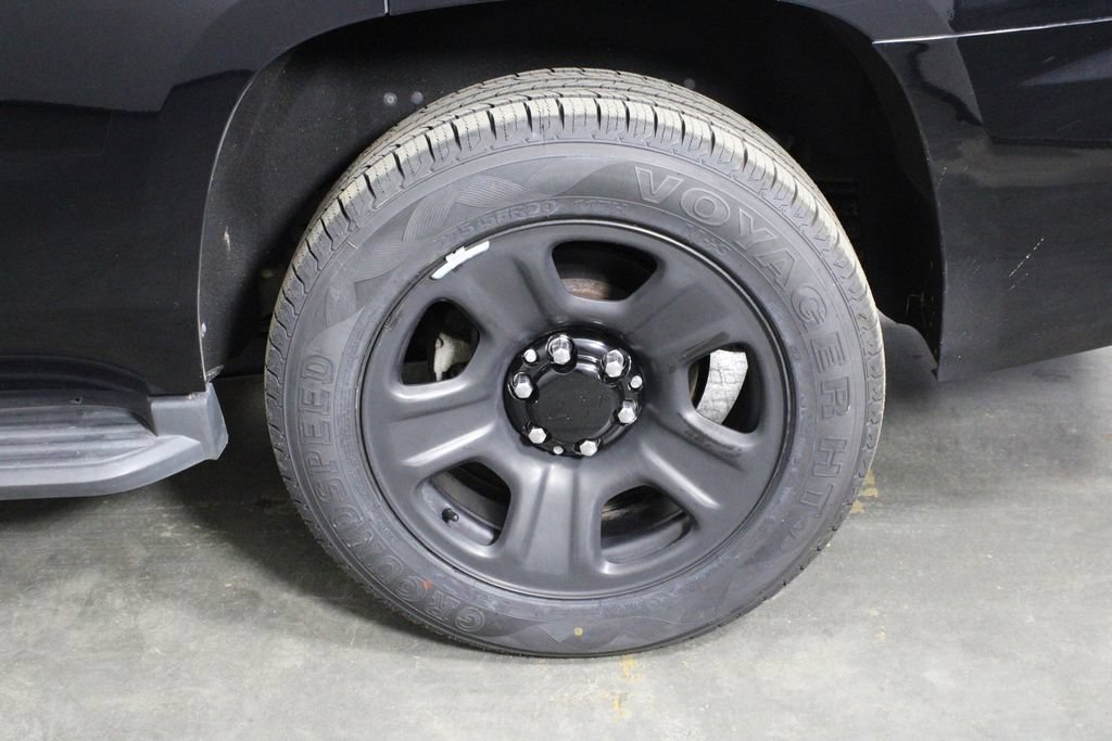 Used 2020 Chevrolet Tahoe 4WD w/ Remote Keyless Entry Package image 37