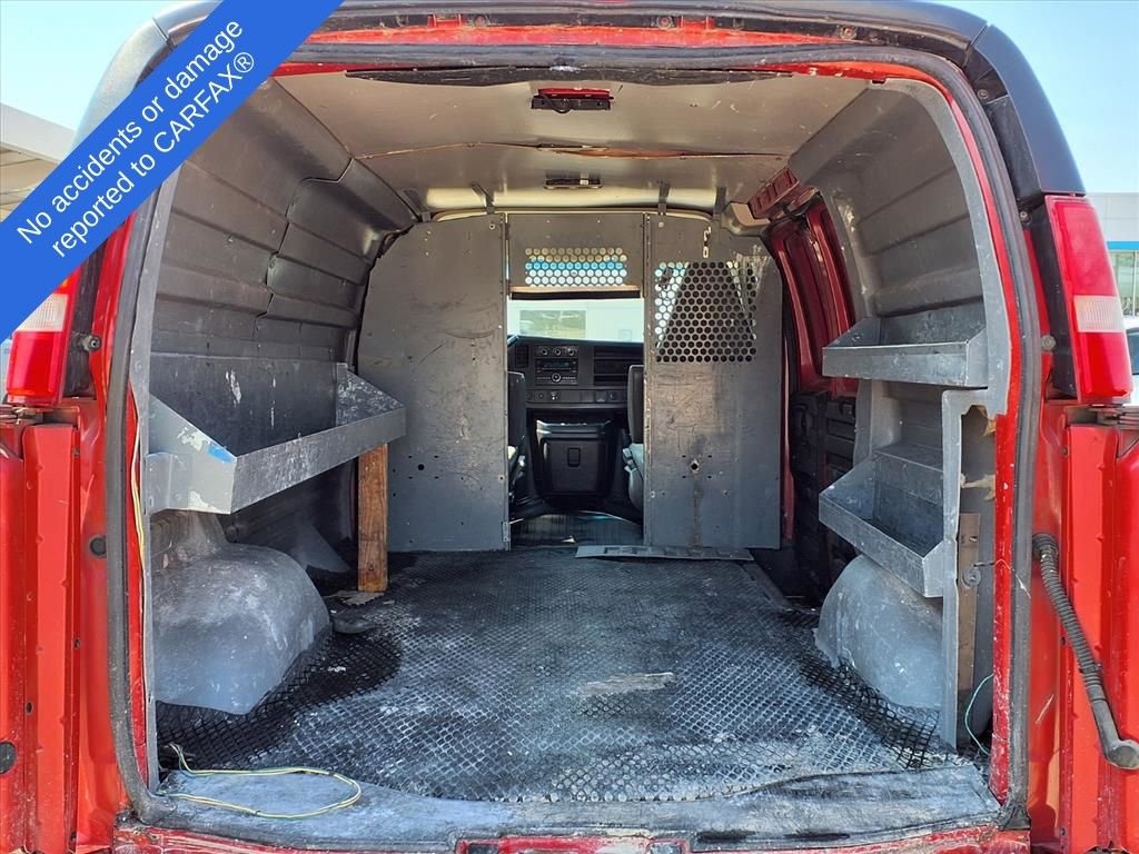 Used 2017 Chevrolet Express 2500 RWD image 12