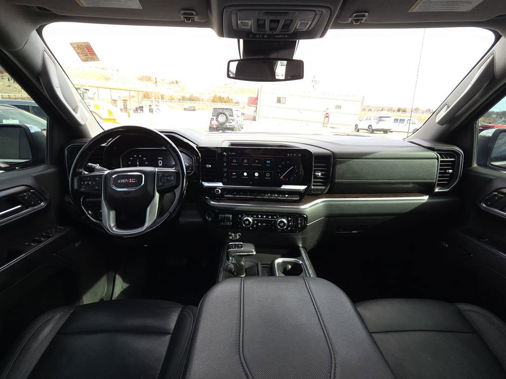 Used 2024 GMC Sierra 1500 SLT w/ SLT Premium Plus Package image 31