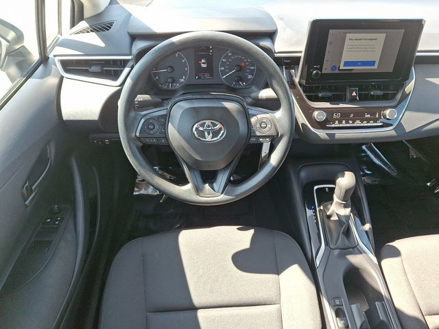 Used 2025 Toyota Corolla LE FWD image 11