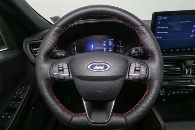 Used 2023 Ford Escape ST-Line w/ Tech Pack #1 FWD image 30