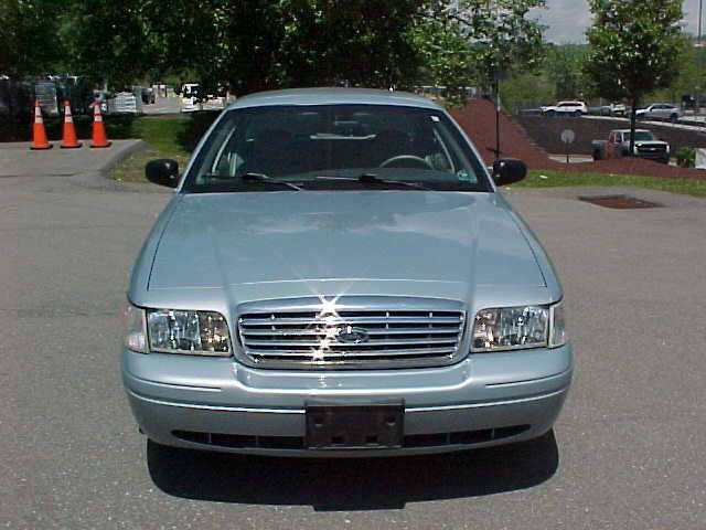 Used 2007 Ford Crown Victoria LX RWD image 9