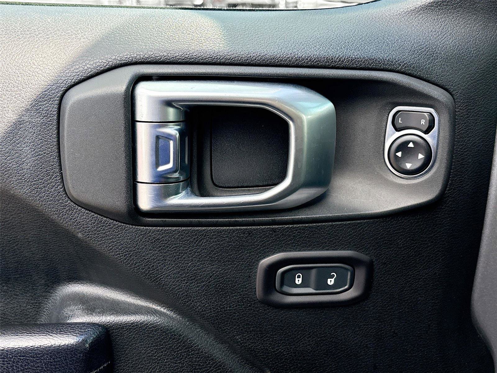 Used 2020 Jeep Wrangler Unlimited Sport S image 20