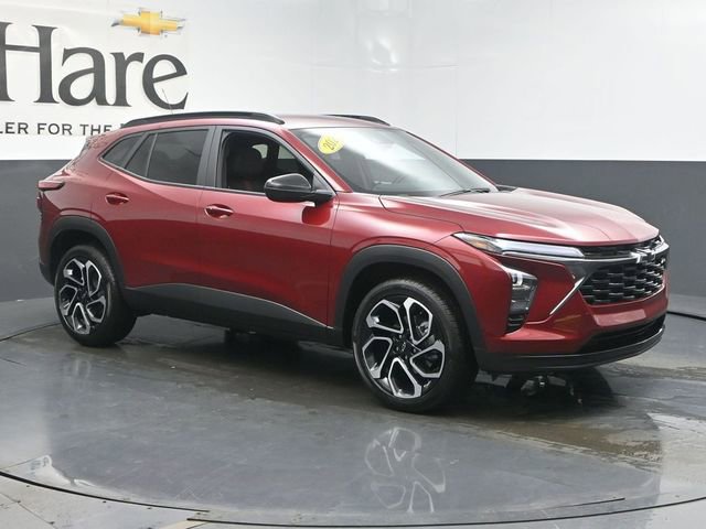 Used 2025 Chevrolet Trax RS FWD image 6