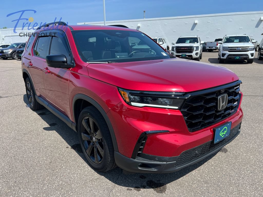 Used 2025 Honda Pilot Black Edition image 8