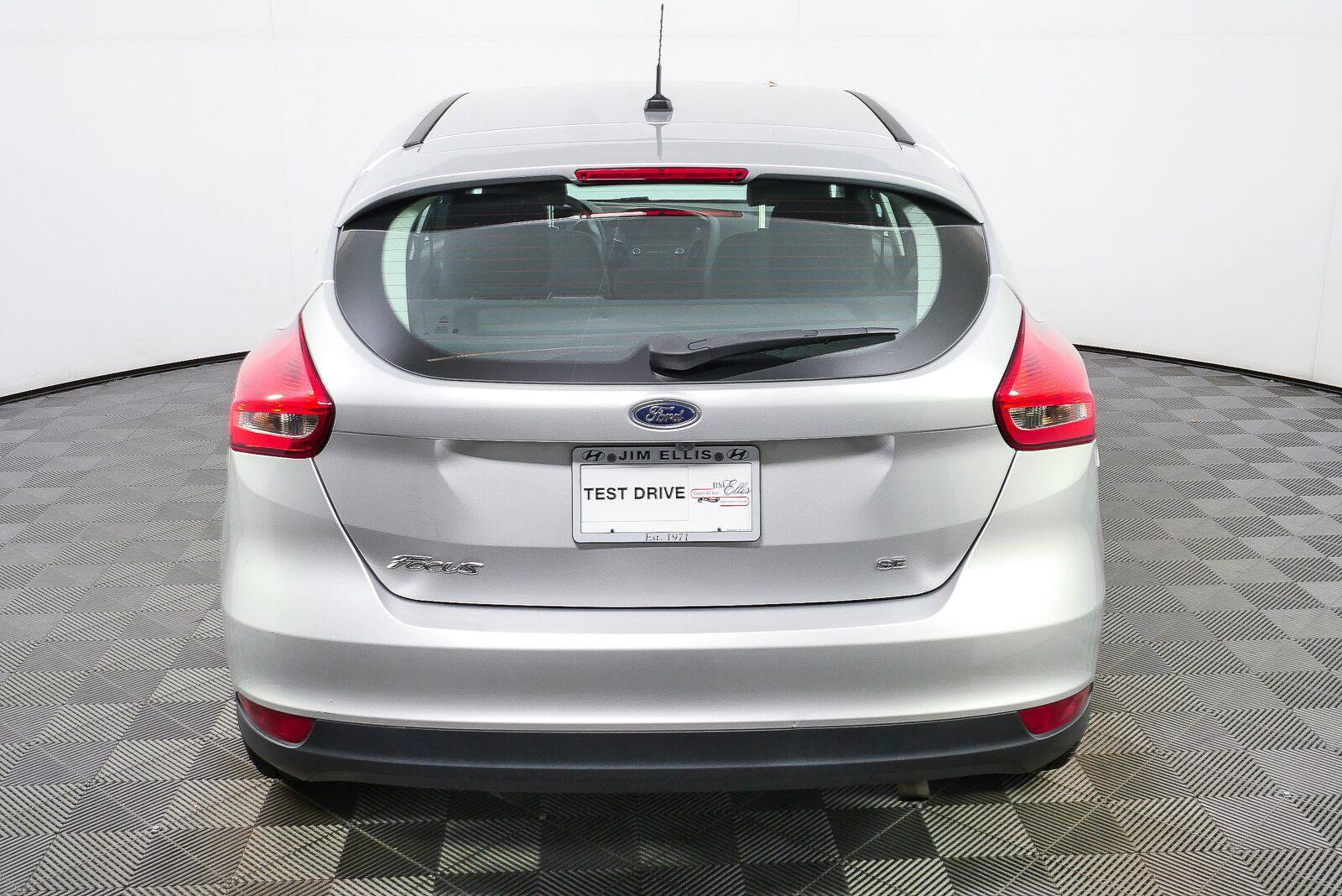 Used 2018 Ford Focus SE FWD image 29