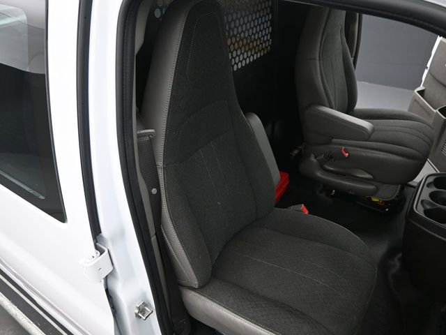 Used 2024 Chevrolet Express 2500 w/ Driver Convenience Package image 15