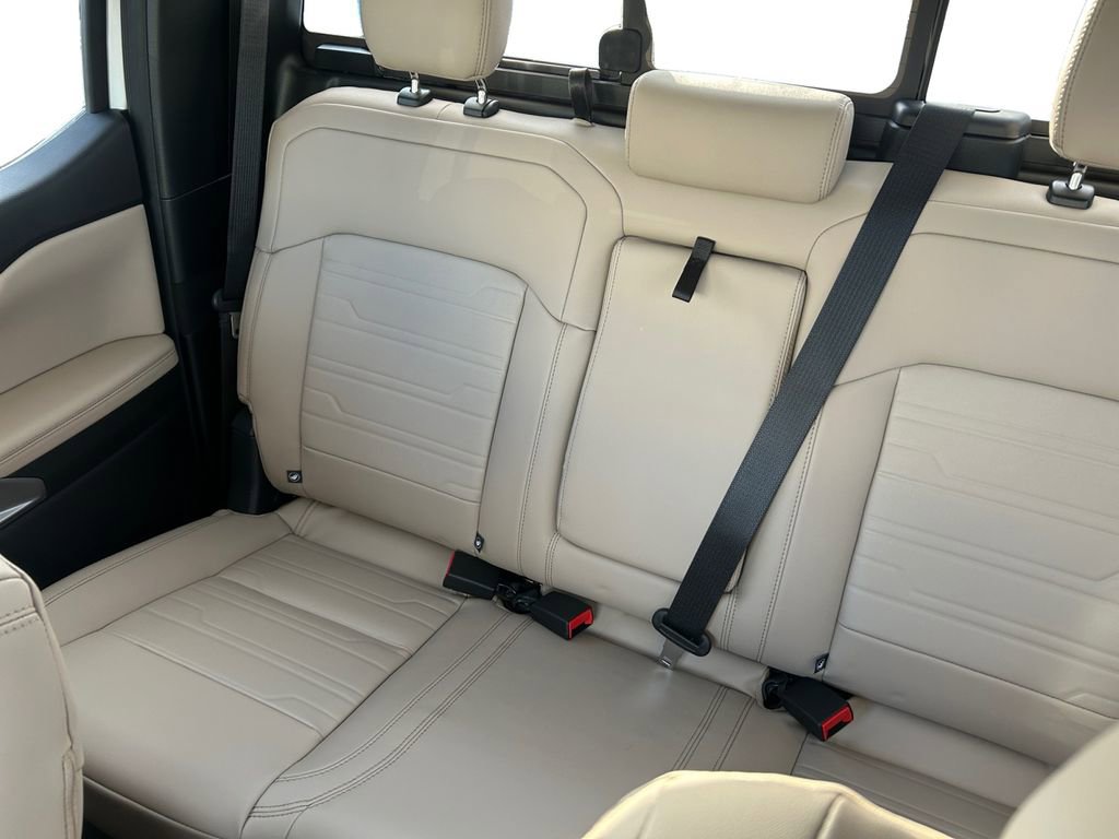 Used 2025 Ford Ranger Lariat w/ Chrome Accent Package image 15