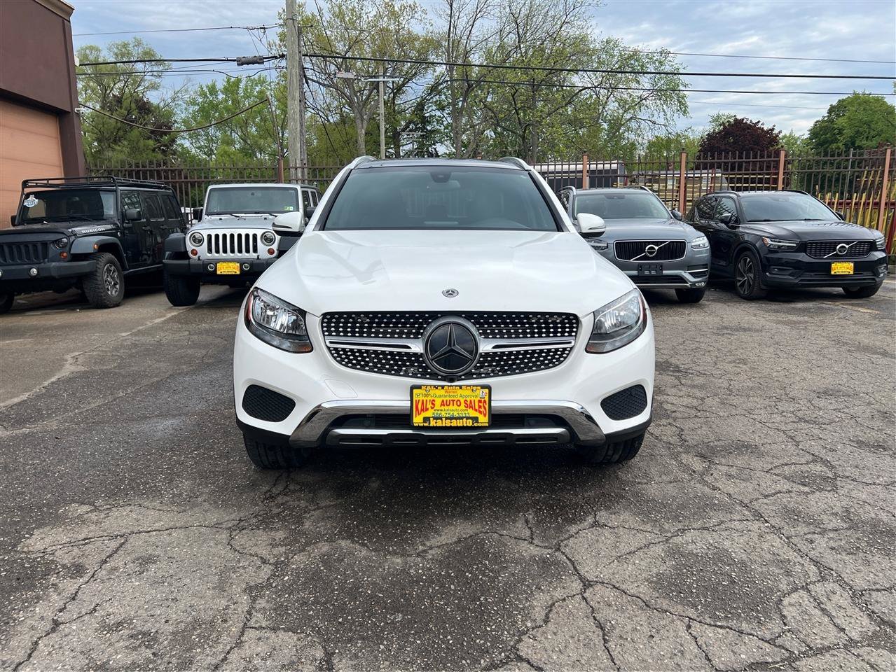 Used 2019 Mercedes-Benz GLC 300 4MATIC image 14