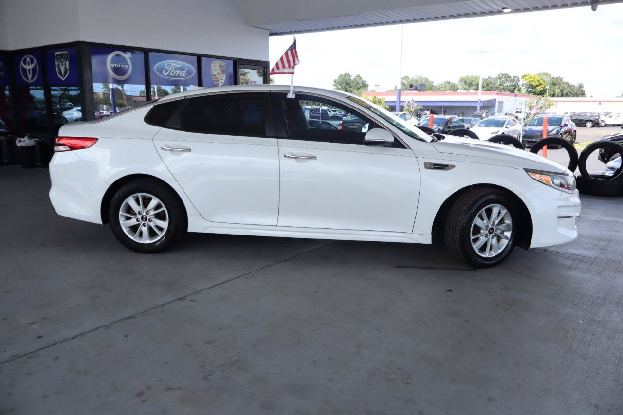Used 2018 Kia Optima LX FWD image 5