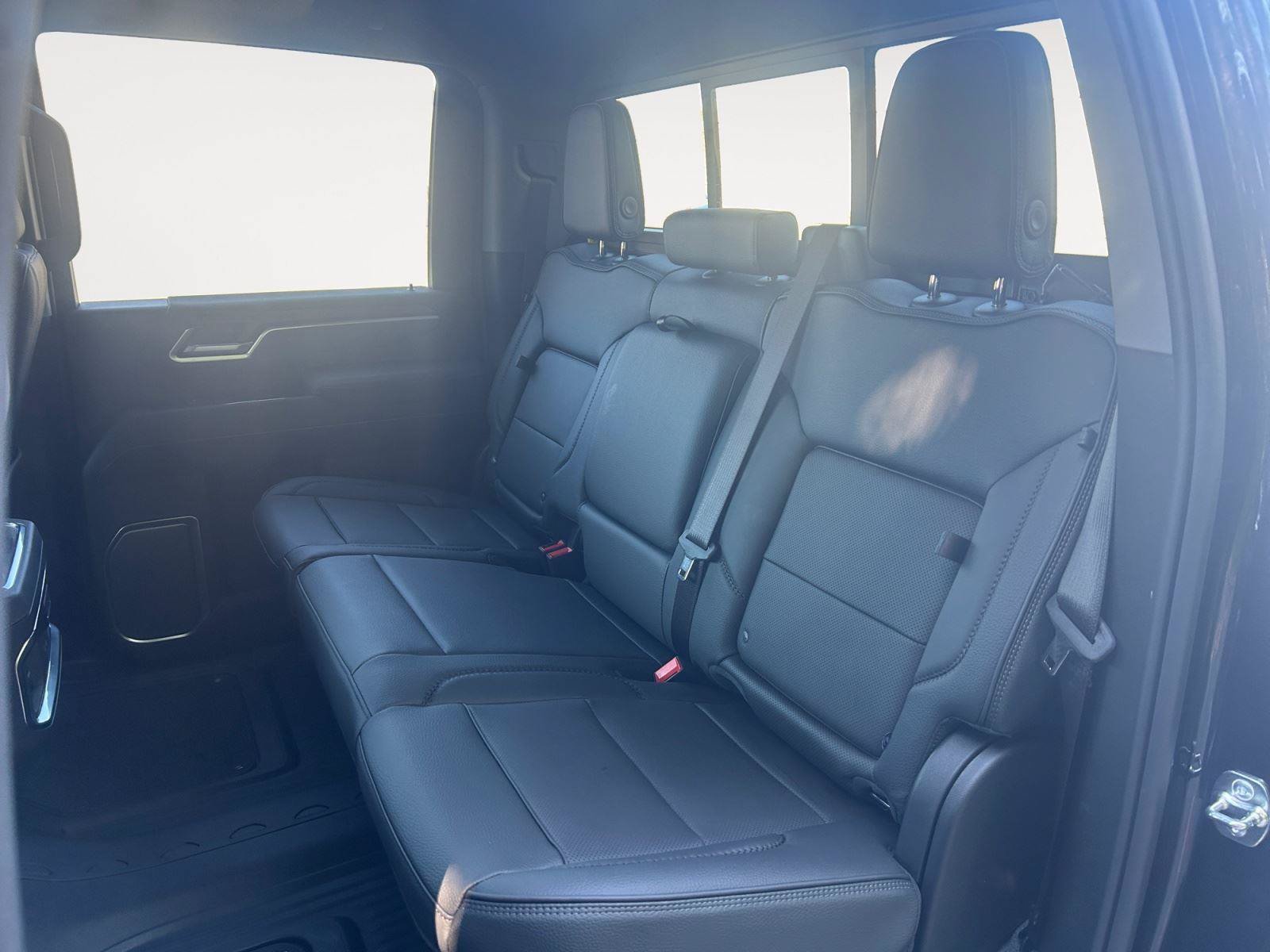 New 2026 GMC Sierra 2500 Denali w/ Denali Reserve Package AWD/4WD image 13