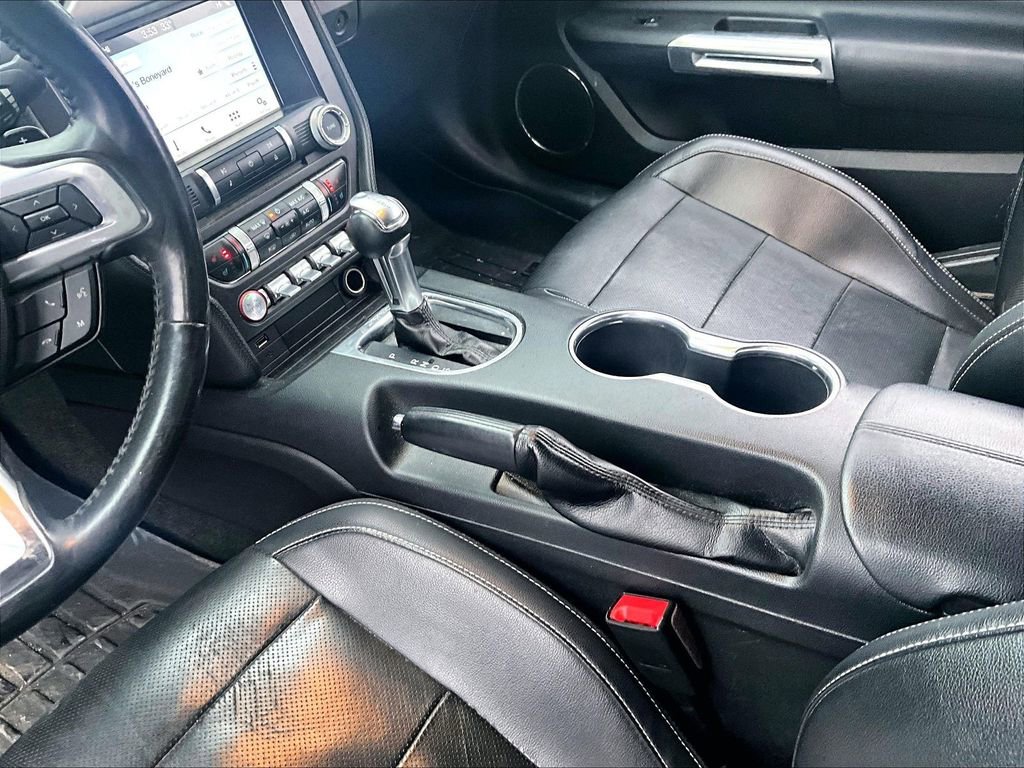 Used 2018 Ford Mustang Premium image 12