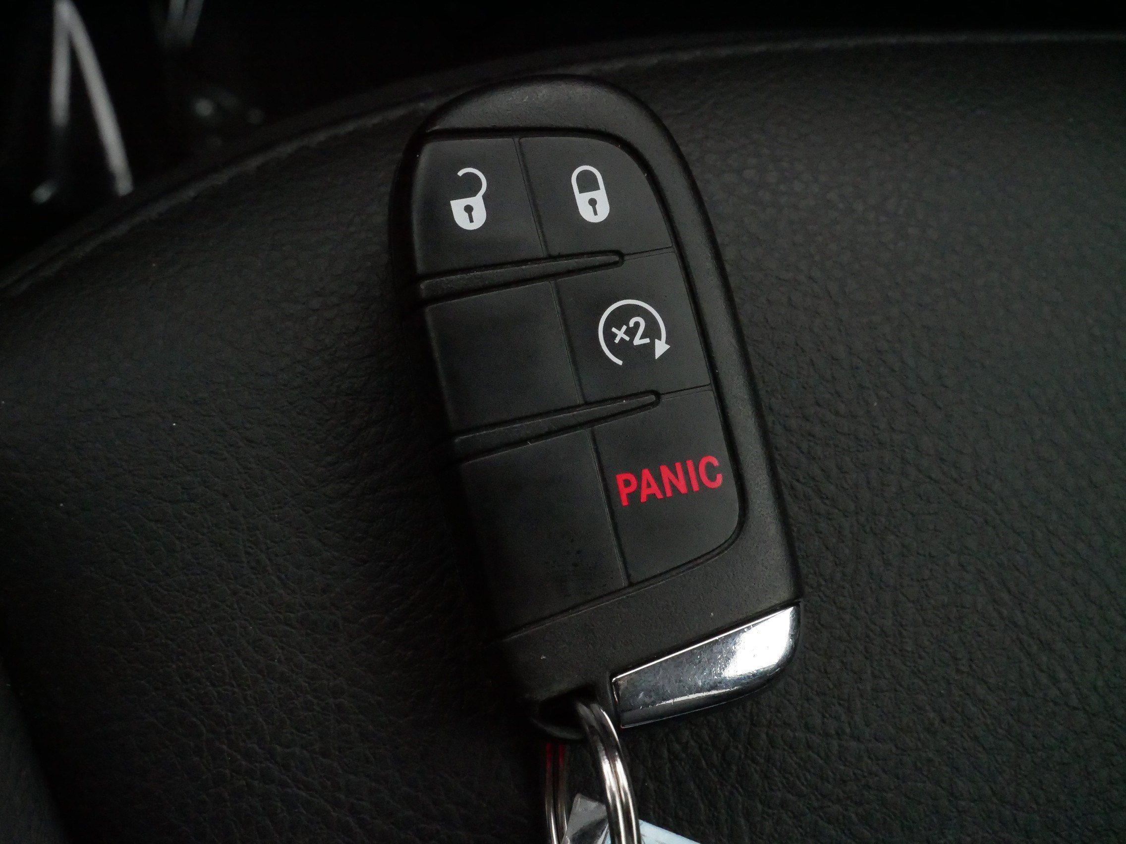 Used 2018 Jeep Renegade Trailhawk image 32