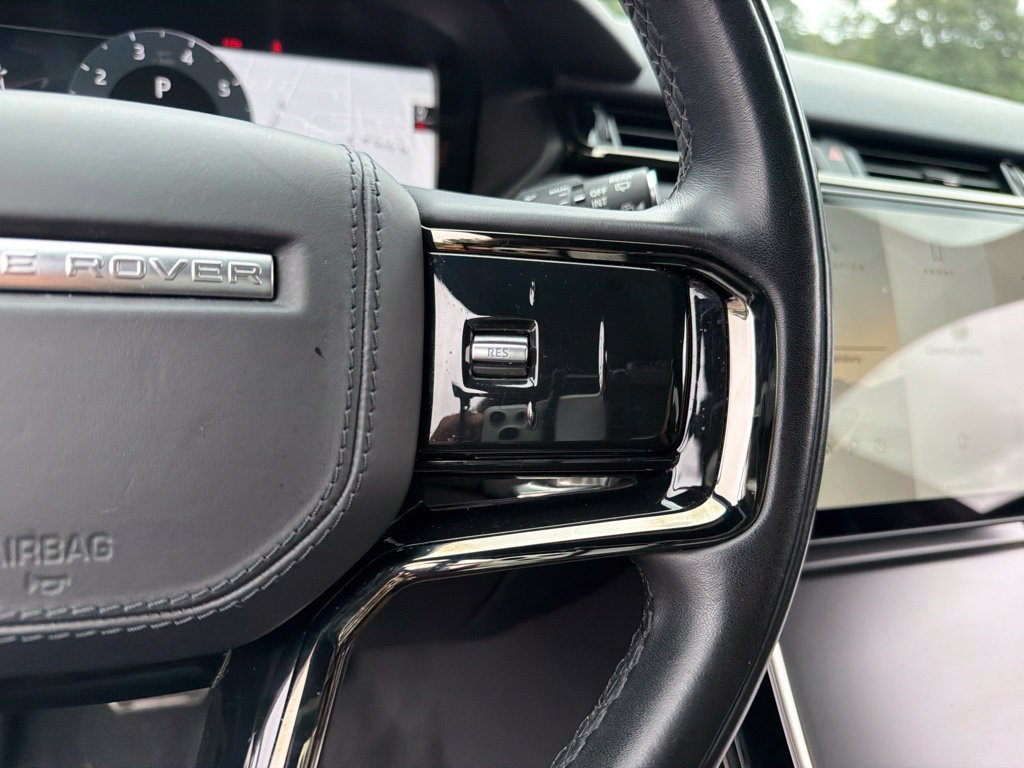 Used 2025 Land Rover Range Rover Velar Dynamic SE AWD/4WD image 16
