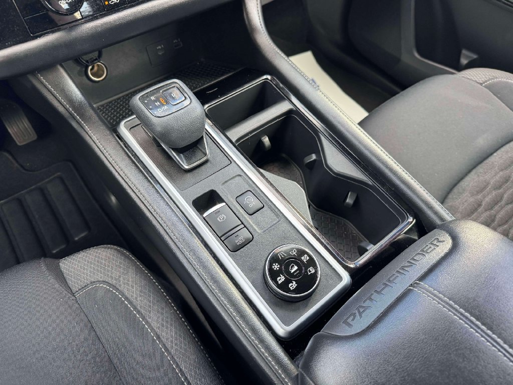 Used 2022 Nissan Pathfinder S AWD/4WD image 31