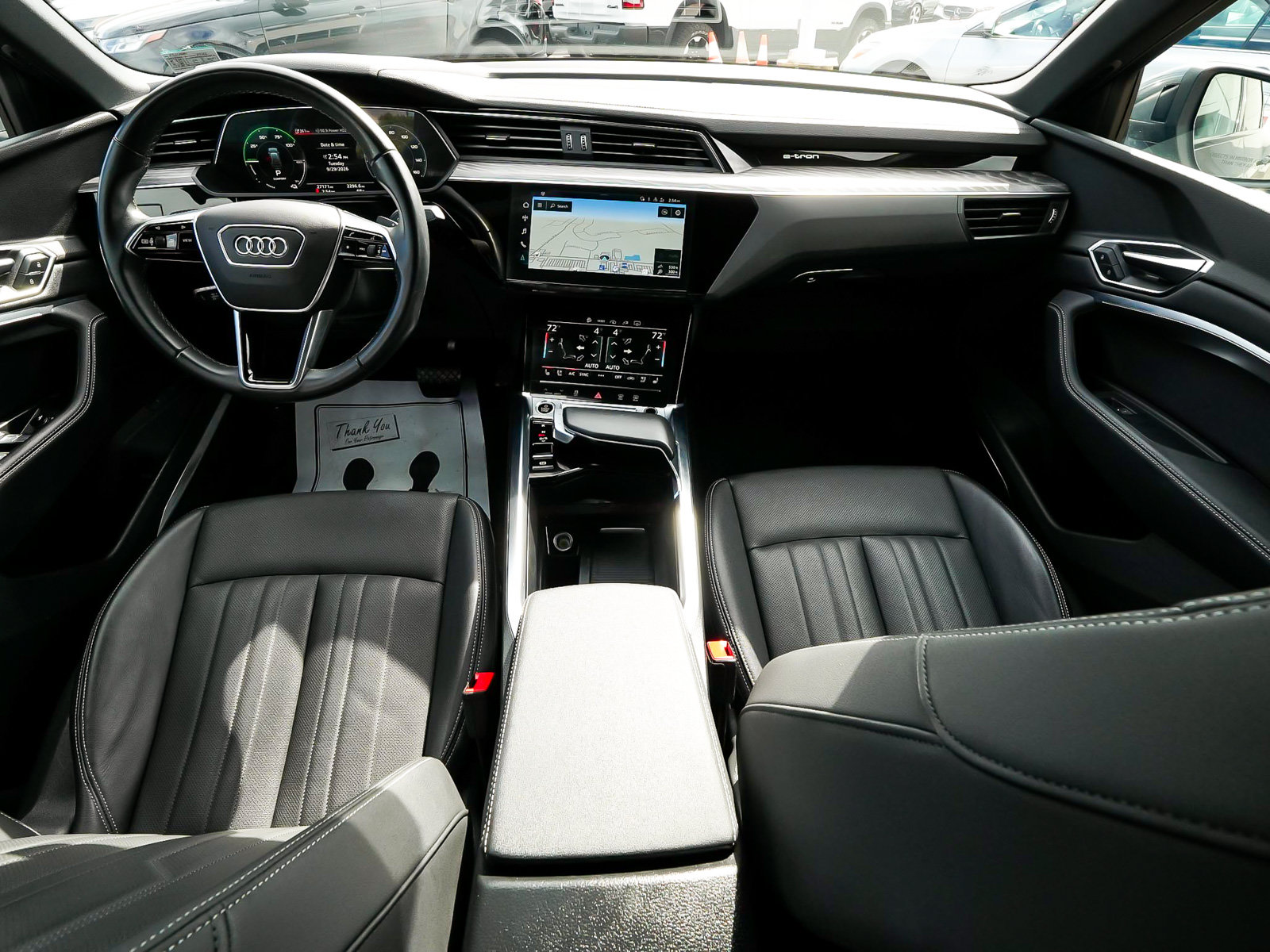 Used 2024 Audi Q8 e-tron Premium Plus w/ Premium Plus Package AWD/4WD image 44