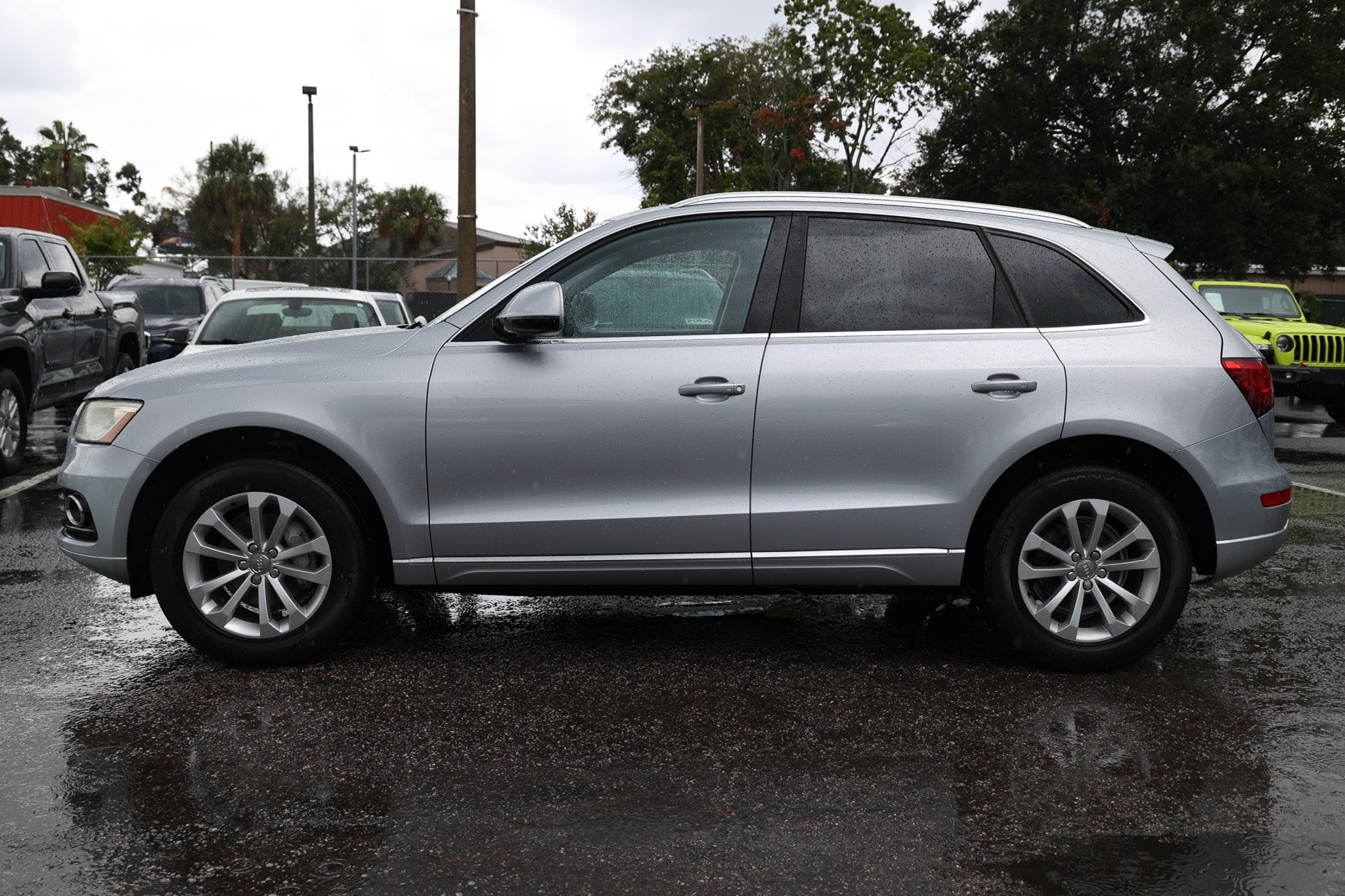 Used 2017 Audi Q5 2.0T Premium AWD/4WD image 4
