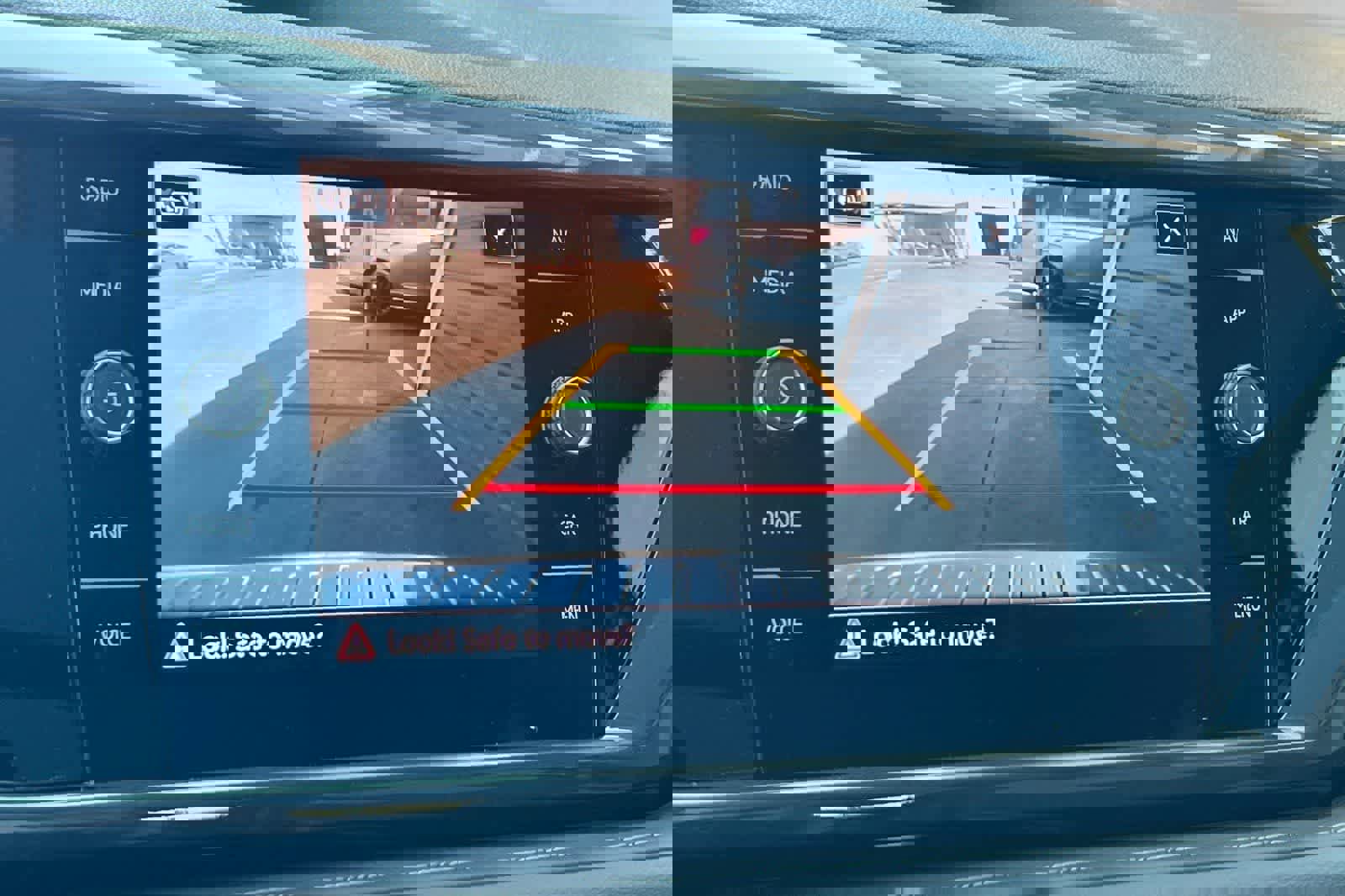 Used 2023 Volkswagen Taos SEL image 22