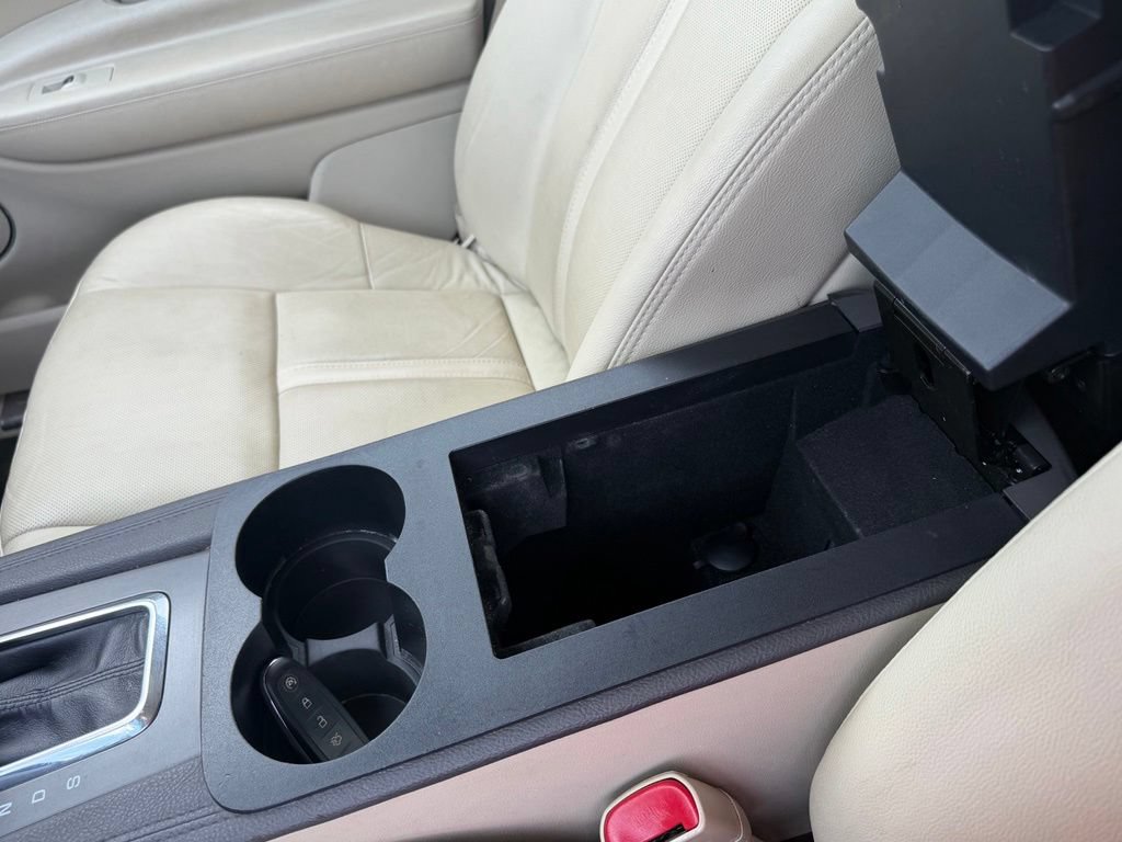 Used 2015 Lincoln MKT AWD w/ Equipment Group 201A image 26