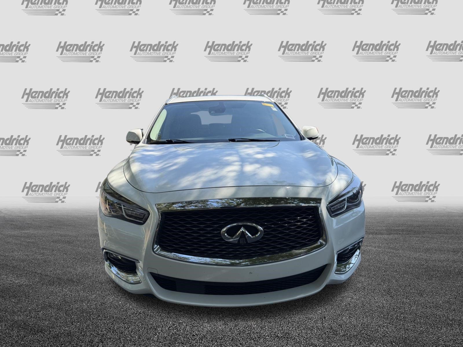 Used 2020 INFINITI QX60 Luxe w/ Essential Package AWD/4WD image 3
