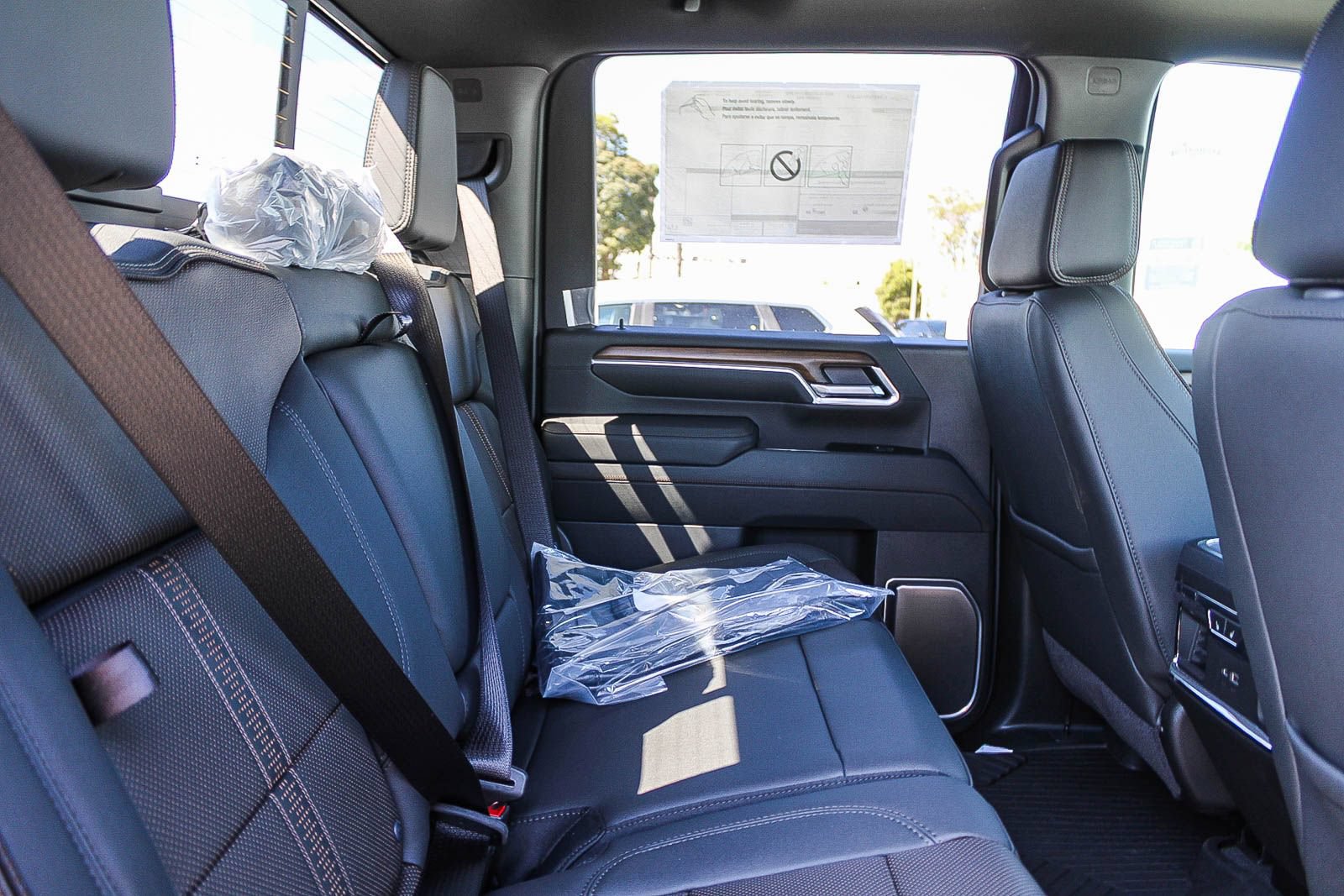 New 2026 Chevrolet Silverado 2500 High Country w/ Technology Package AWD/4WD image 15