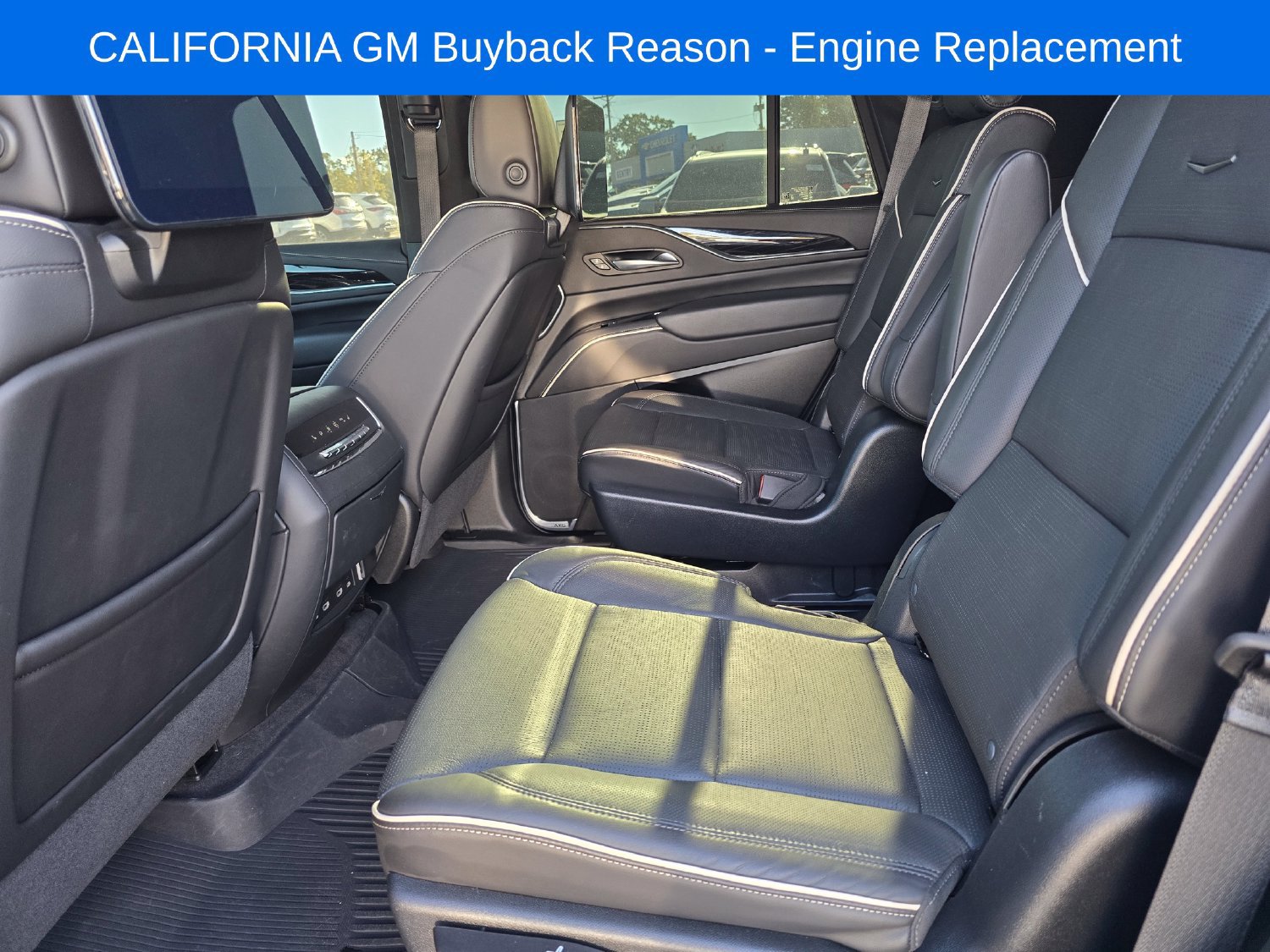Used 2023 Cadillac Escalade Sport w/ Touring Package AWD/4WD image 15