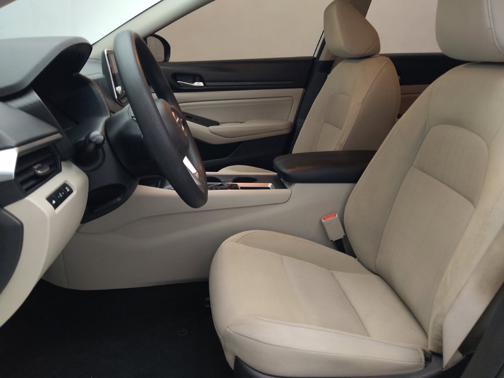Used 2019 Nissan Altima 2.5 S FWD image 17