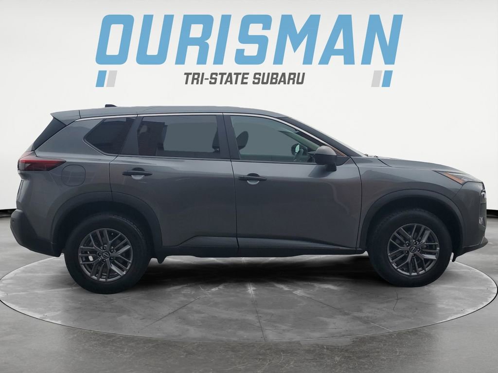 Used 2023 Nissan Rogue S image 7