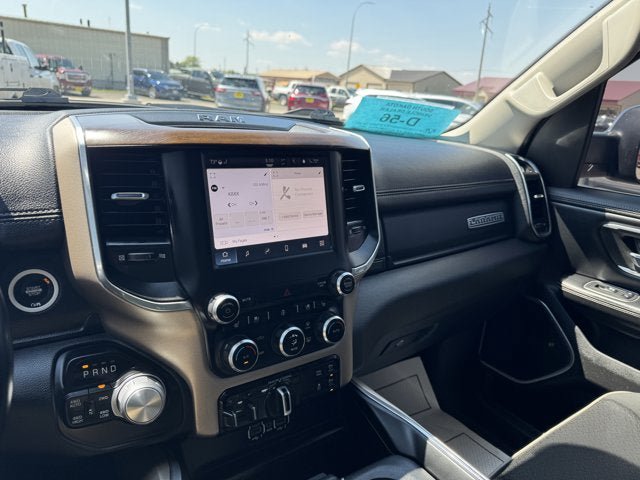 Used 2022 RAM 1500 Laramie AWD/4WD image 17