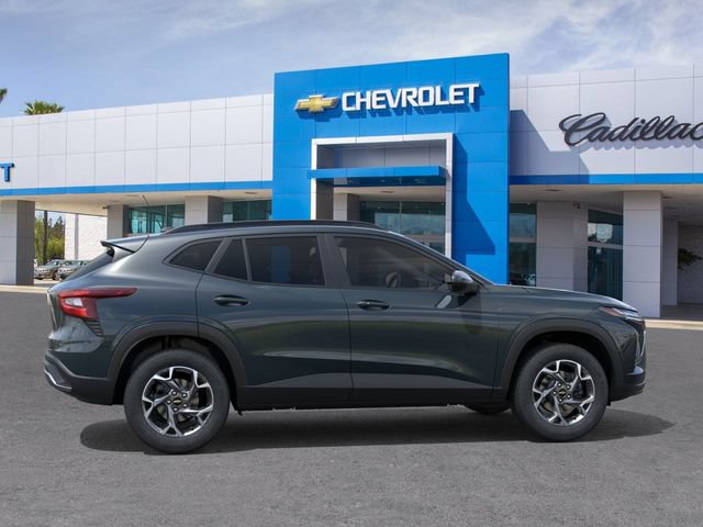 New 2026 Chevrolet Trax LT w/ Driver Confidence Package FWD image 3