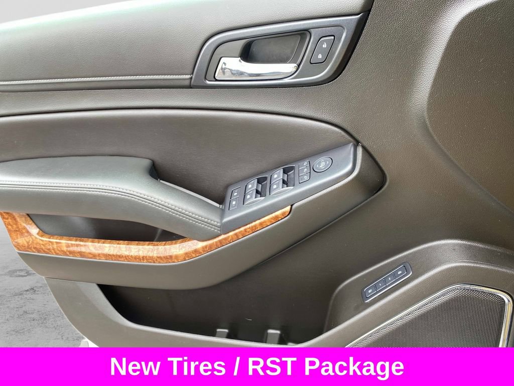 Used 2019 Chevrolet Tahoe Premier w/ RST 6.2L Performance Edition image 23