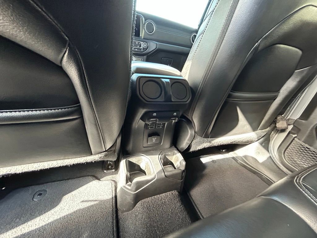 Used 2023 Jeep Gladiator Overland w/ Popular Equipment Package image 17